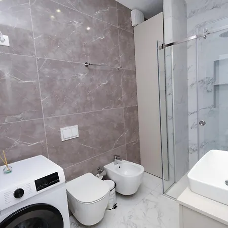 Luxury Garden Building Tirana Apartament 20Th Floor * Tirana