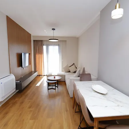 Luxury Garden Building Tirana Apartament 20Th Floor