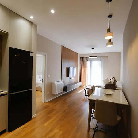 Luxury Garden Building Tirana Apartament 20Th Floor Appartamento *