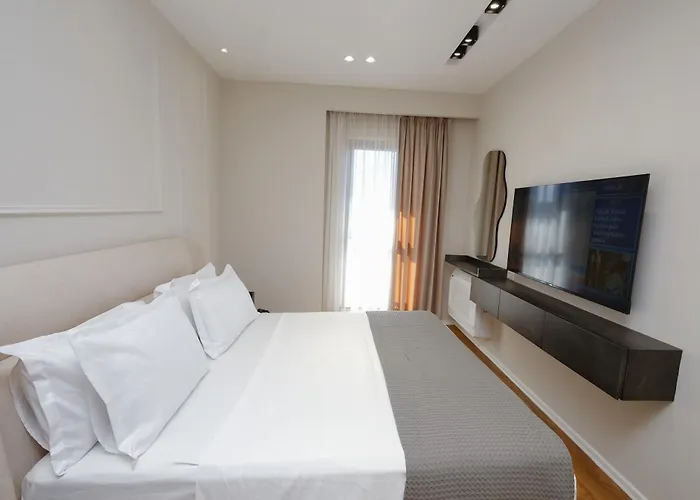 Albania Haven 20b * 地拉那